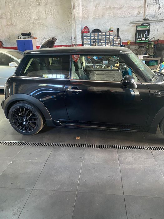 Mini Cooper 2012504884323220213762