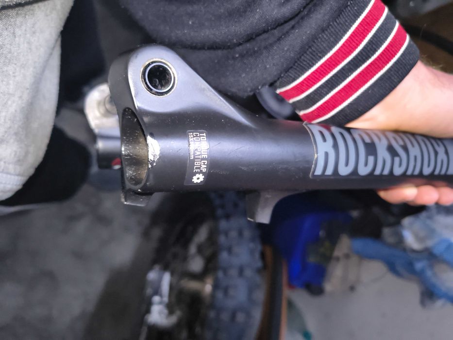 Вилка ROCKSHOX Recon RL Boost 15X110MM 140мм