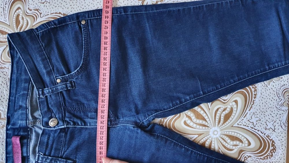 Продам джинсы