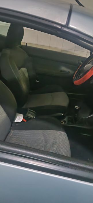 PEUGEOT 206 cc capota funciona — photo 3