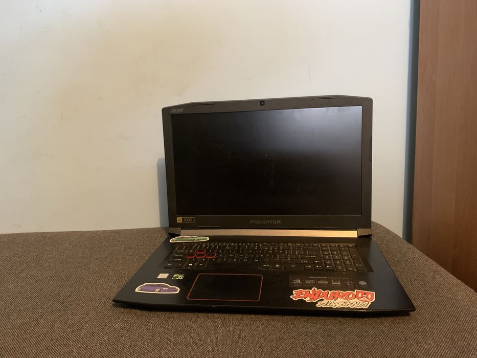 Predator Helios 300