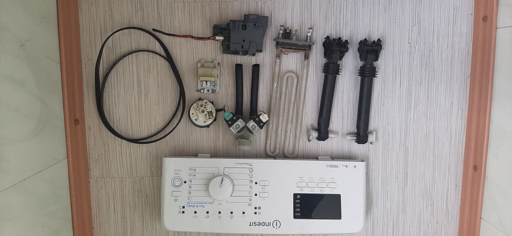 Запчасти стиральной машины Indesit  BTW D61053  eu