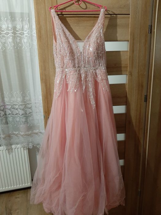 Sprzedam sukienkę. Tiulowa. Xl