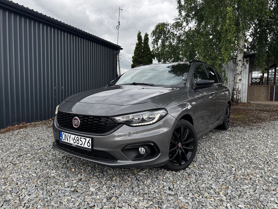 Fiat Tipo Piękny | Bi-Xenon | Nawigacja, kamera cofania | Hak