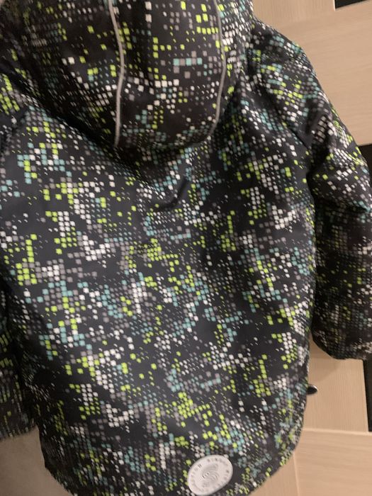 Куртка  тепла на хлопчика р/140