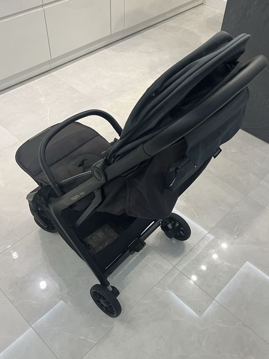 Прогулянкова коляска Espiro Nox.