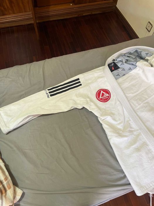 Kimono Gracie Barra Adidas ( Limited Edition - Performance) (A1)