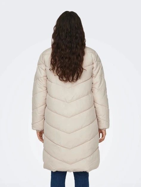 Куртка жіноча гарна