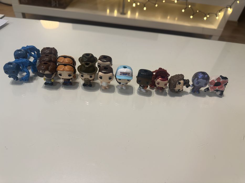 Фігурки kinder stranger things