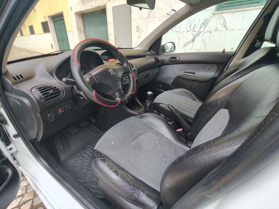 Peugeot 206 1.1 Gasolina (2002)