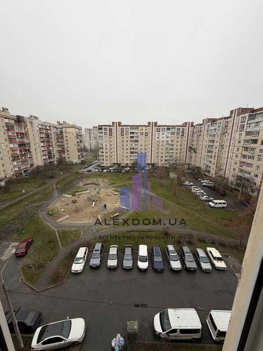 Продаж 1к квартири вул. Червоної Калини(Маяковського) 81-Б