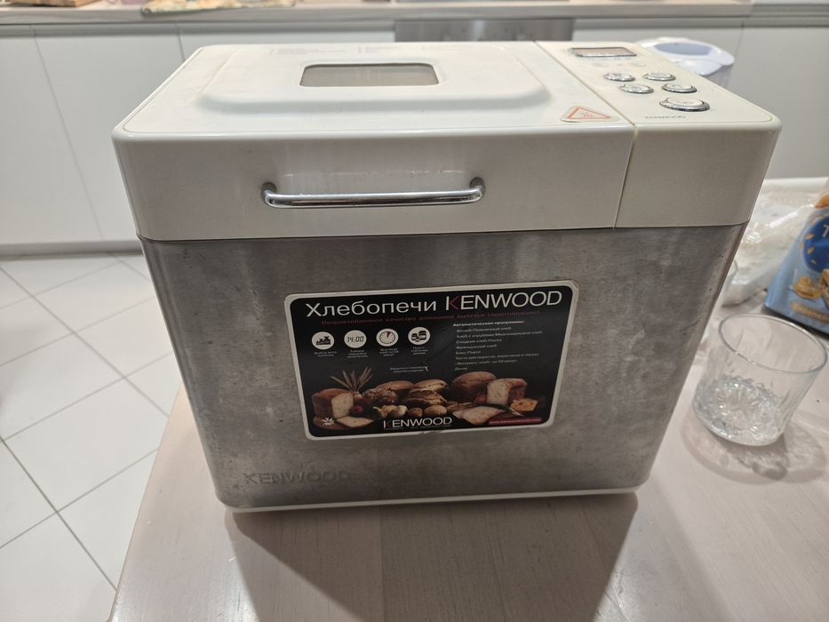 Хлібопічка Kenwood BM250, гарний стан