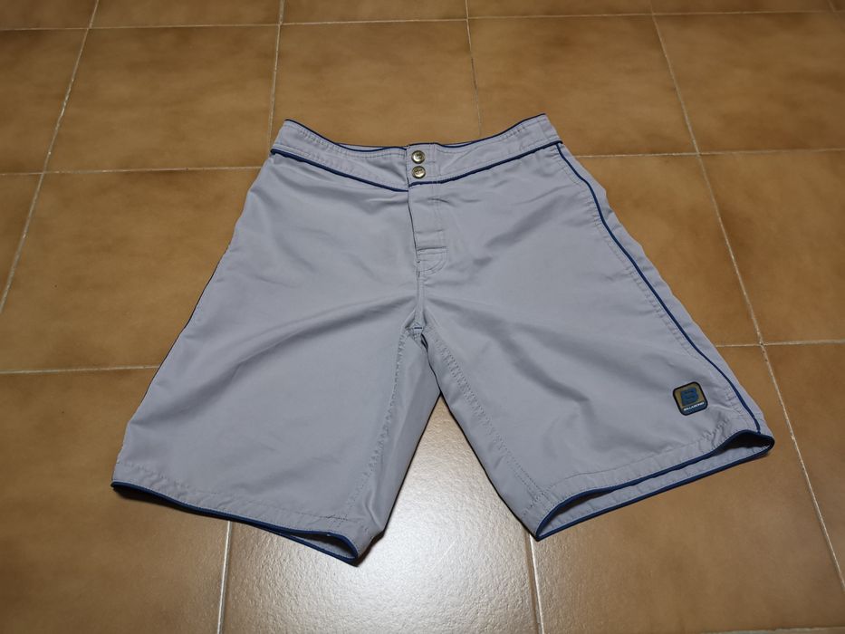 Calções Billabong cinzentos