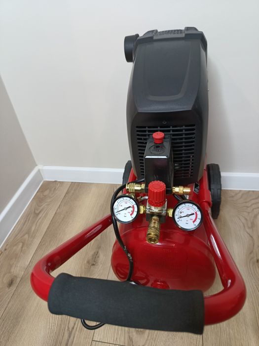 Kompresor olejowy Einhell TE-AC 270/24/10