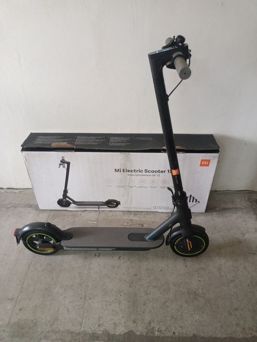 Электросамокат Xiaomi  Mi Electric Scooter 1S