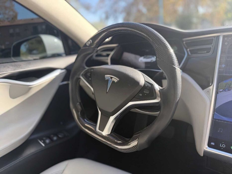 Tesla Model S 75D      2016