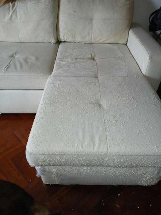 Vendo barato para desocupar. Faça uma proposta