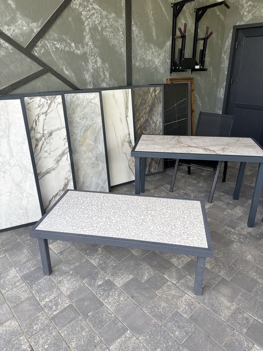 Універсальний стіл з керамограніту та металу для дому та вулиці
