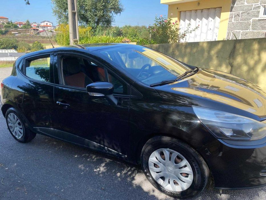 Renault clio 177.000km 5 lug diesel