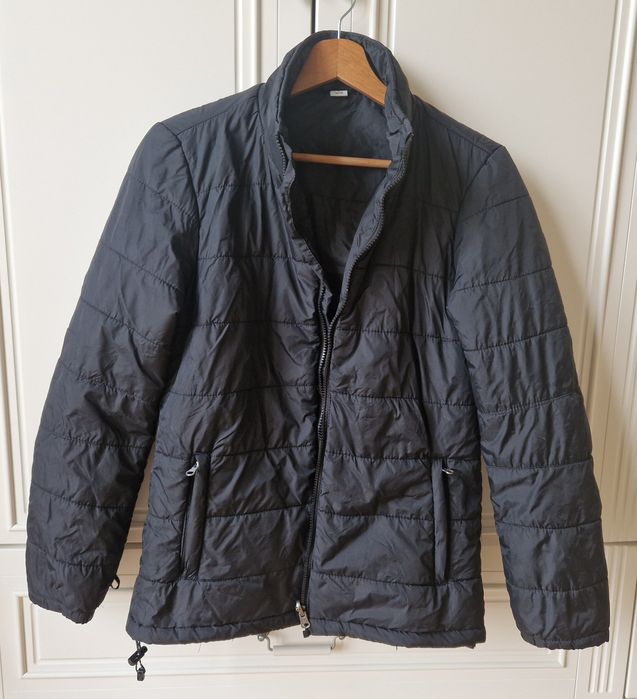 Pikowana czarna wiosenna kurtka S