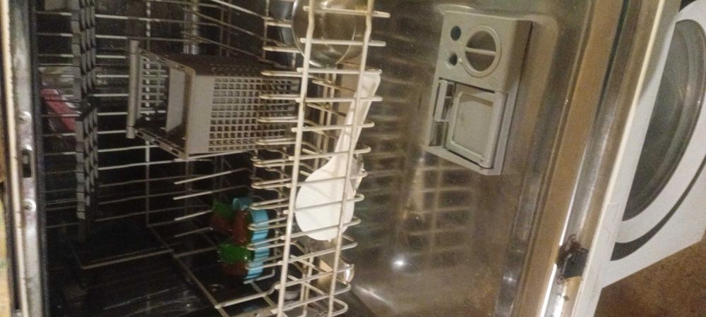 Посудомойка Bosсh настольная 5500 грн.