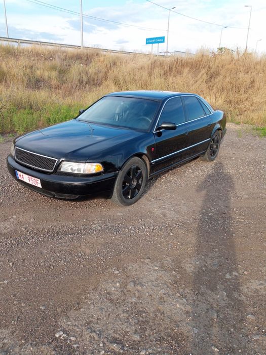 Продам Audi A8D2