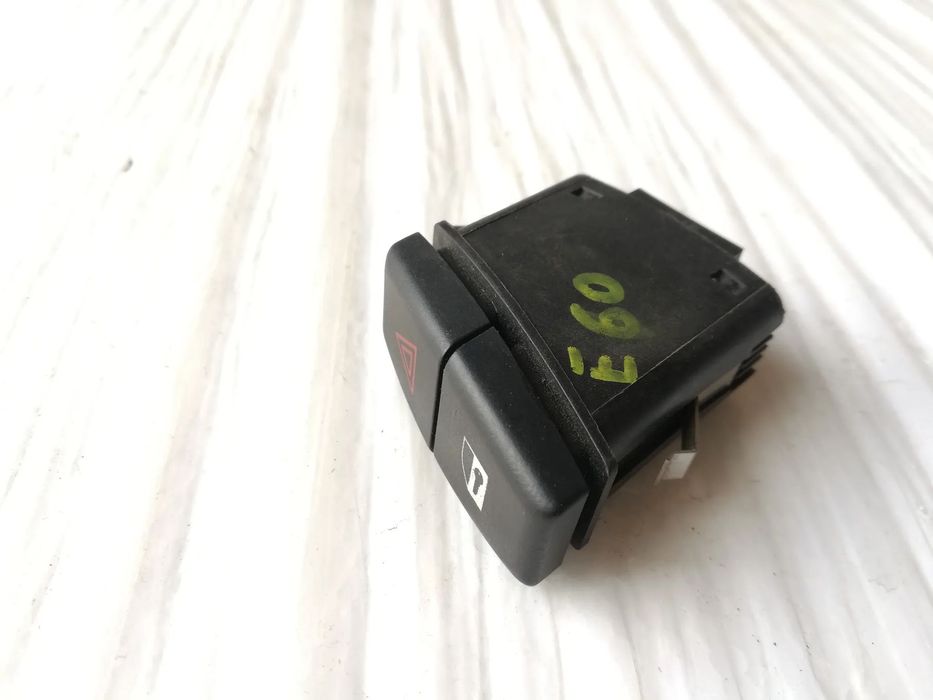 PRZYCISK WŁĄCZNIK ŚWIATEŁ AWARYJNYCH BLOKADY BMW 5 E60 E61 6919506
