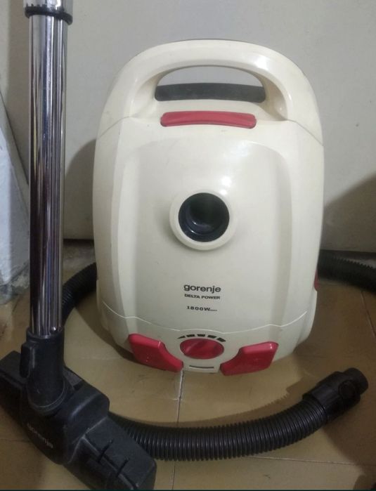Пылесос горение 1800W