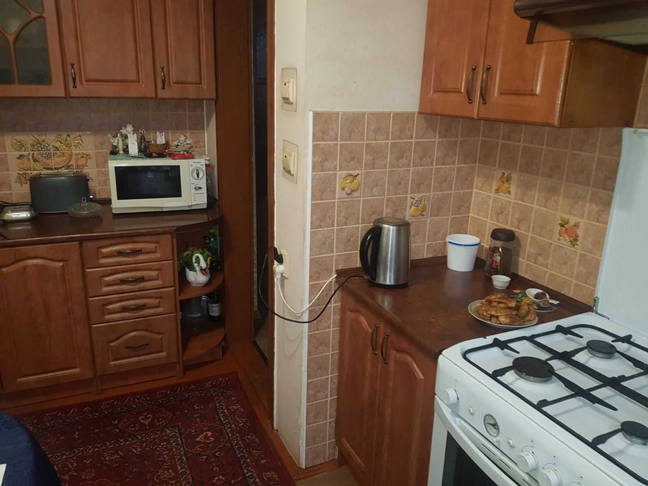 кімната у 4-х кімнатному будинку, м. Кам'янка-Бузька