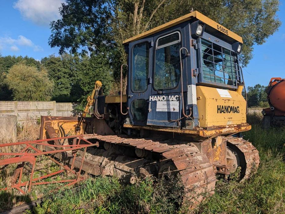 Hanomag D580E spycharka na chodzie + części zapasowe – cena netto