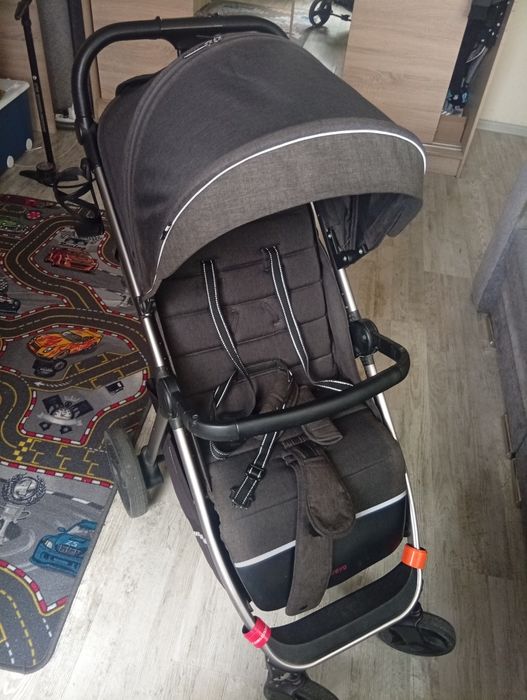 Wózek spacerowy Carello Bravo