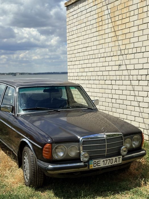 Mersedes benz W123