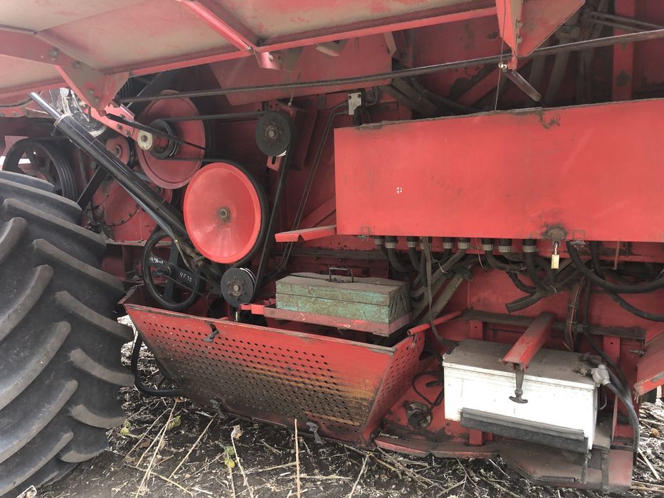 Продам комбайн Massey ferguson 38