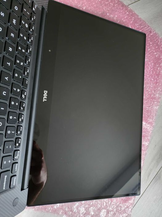 DELL PRECISION 5520 15.6" i7-7820HQ 2.9GHz 8GB RAM 256GB Nvidia M1200