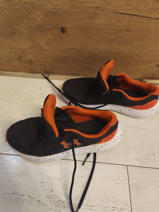 buty under amour 37,5