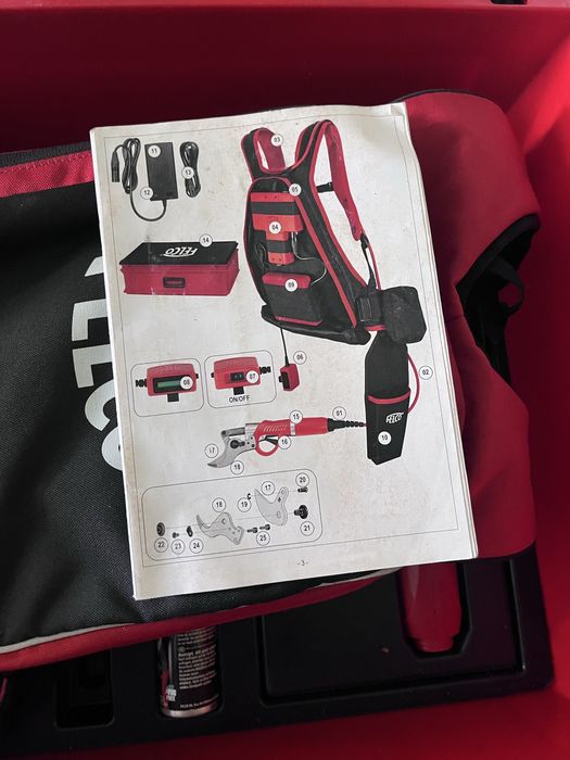 Tesoura eletrica Felco 880 NP usada