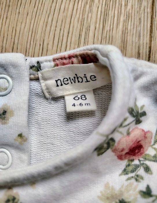 Piękna sukienka Newbie w idealnym stanie 68