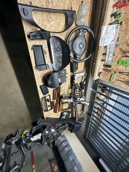 E39 530i 99% czesci wnetrza i napedu