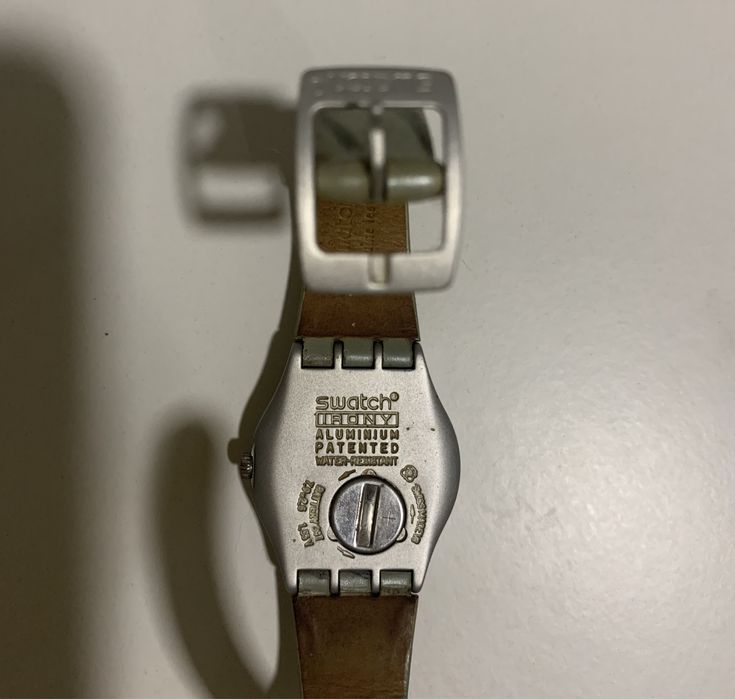 SWATCH, relogio da colecao IRONY