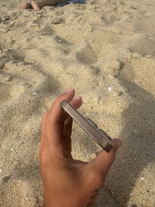 Iphone 16 pro.