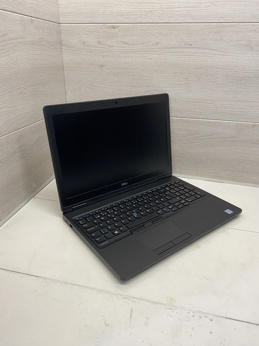Ноутбук Dell Latitude 5580 i5 / 8GB / SSD 256 / IPS