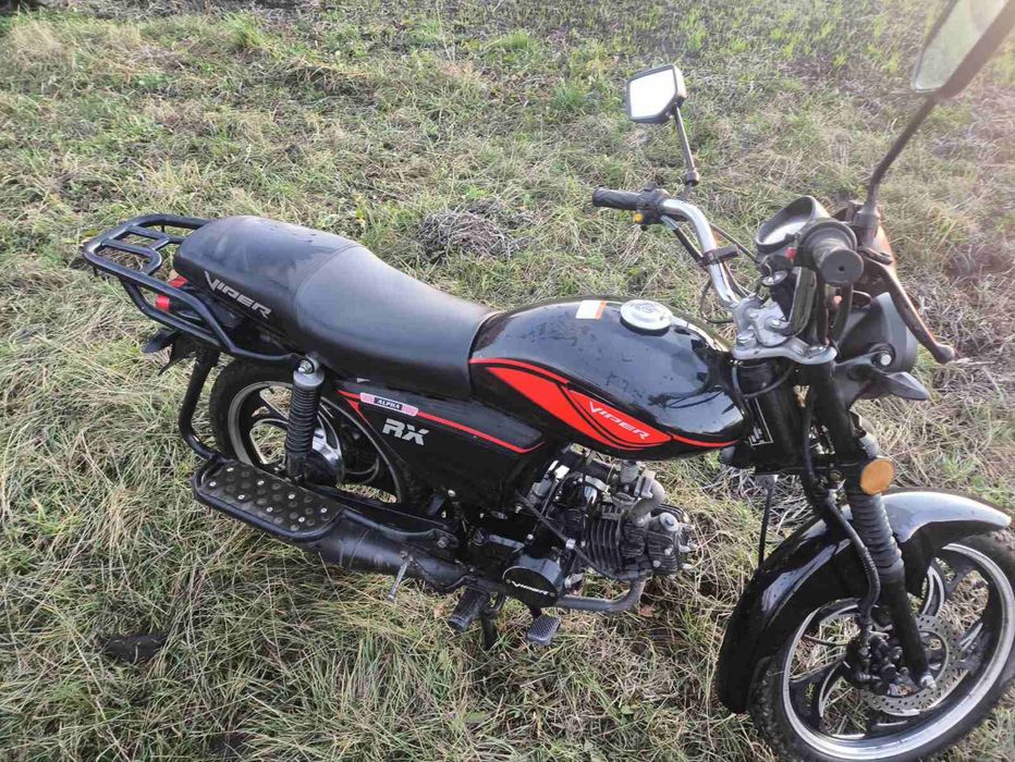 Viper V125P з номерним знаком