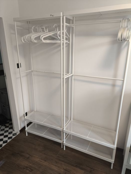 IKEA MACKAPÄR – wieszak szafa otwarta z półkami na buty, biały – stan idealny, jak nowy