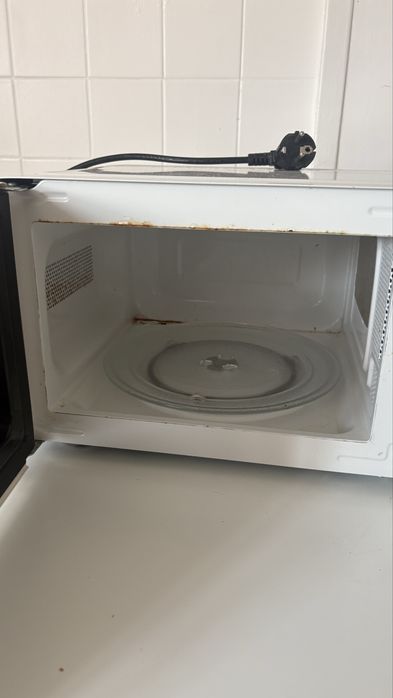 Microondas 20L  usado