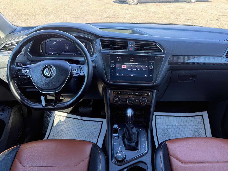 Volkswagen Tiguan      2019