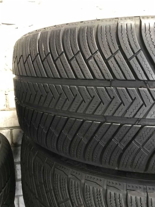 Резина б.в зима літо 205/60 R16 Semperit (Склад Бу резини асортимент)