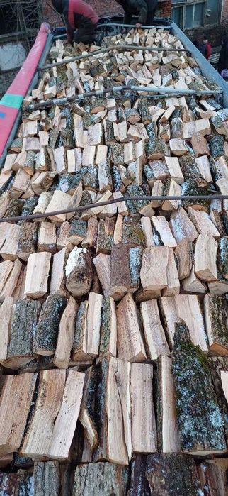 Дрова дубовые с доставкой КАМАЗом и ЗИЛом | От 4 до 50 складометров