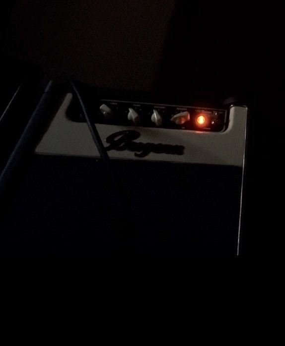 Bugera V5 Infinium com altifalante Jensen C8R