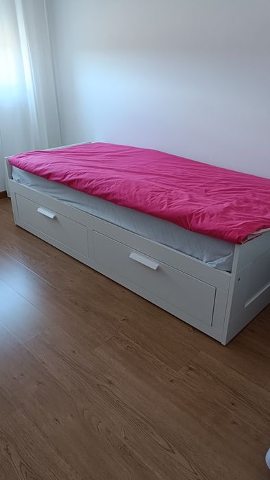 Cama Solteiro/Casal Brimnes IKEA