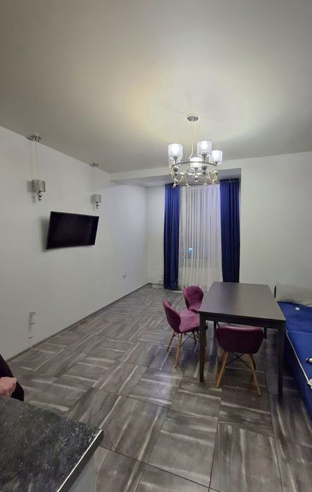 2-кімнатна квартира з новим ремонтом у Новобудові — р-н Водоканал